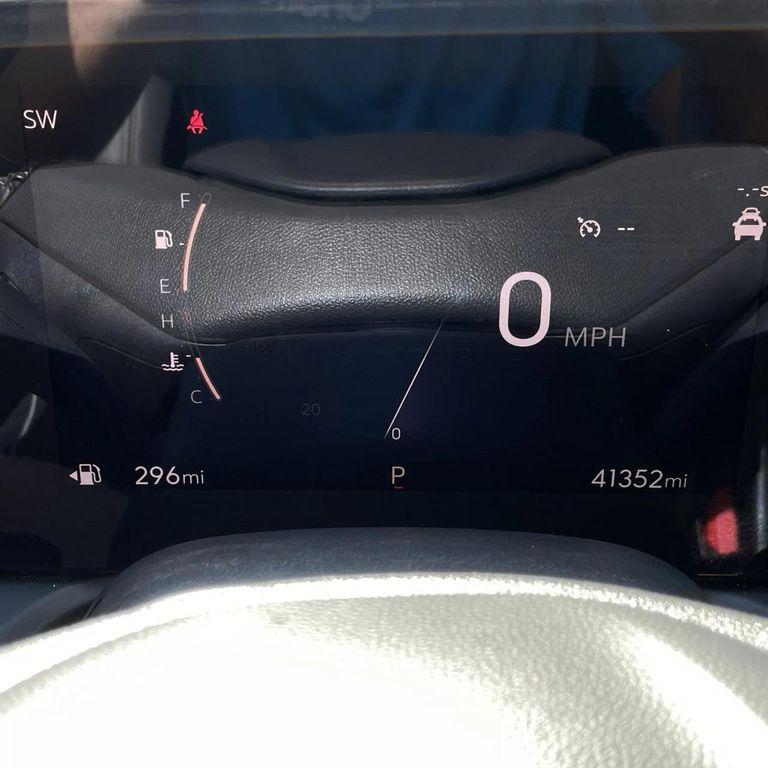 used 2024 Buick Encore GX car, priced at $21,965
