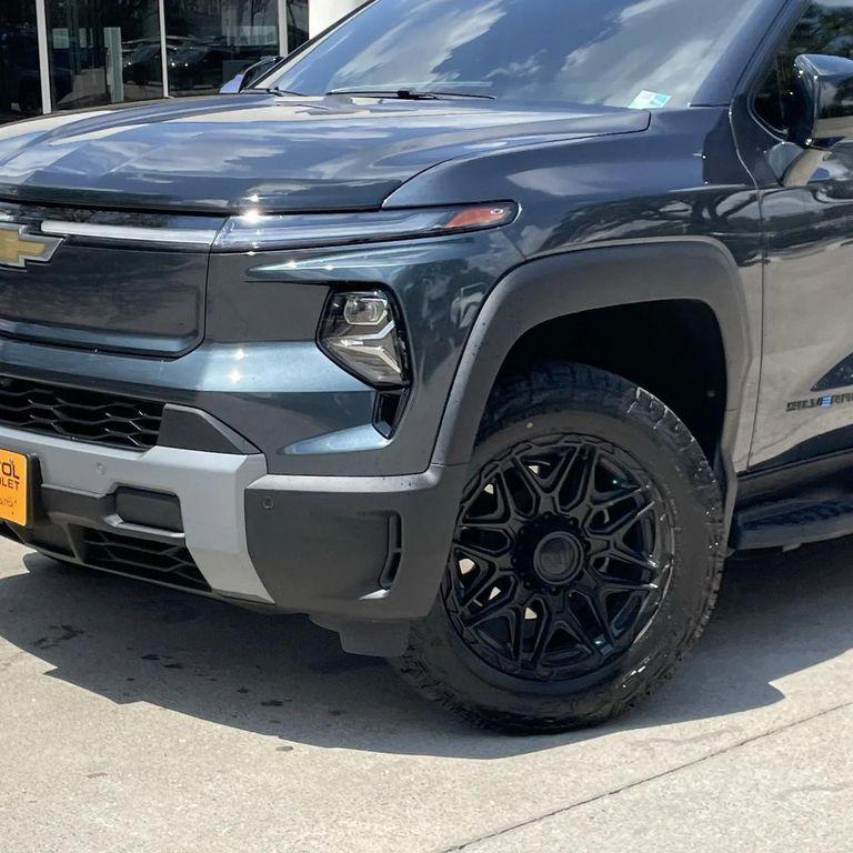 used 2025 Chevrolet Silverado EV car, priced at $62,252