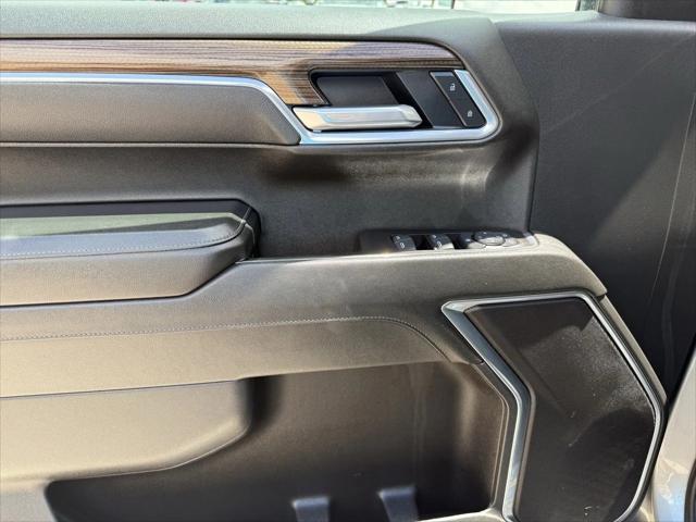 used 2025 Chevrolet Silverado 1500 car, priced at $46,279