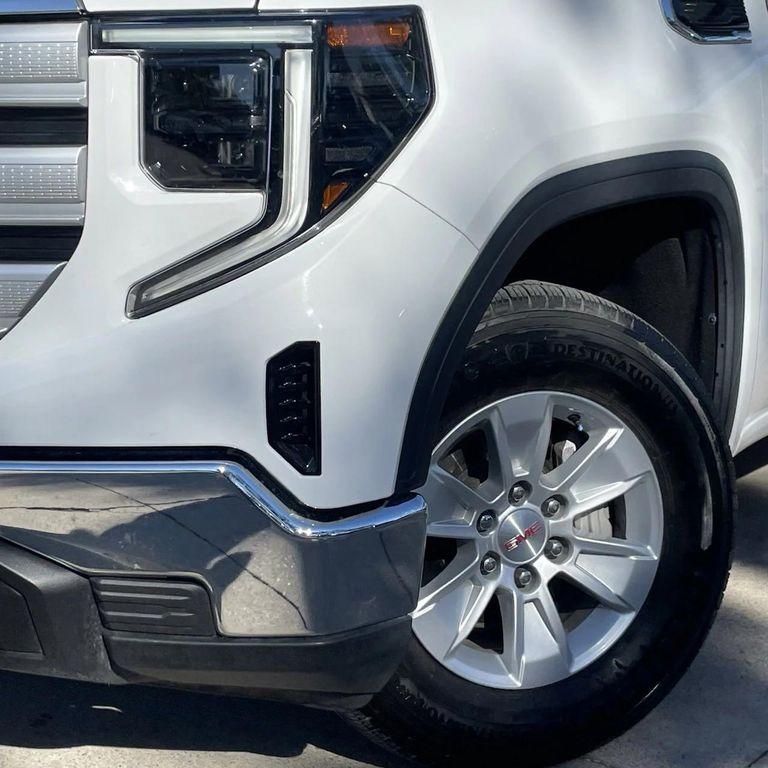 used 2024 GMC Sierra 1500 car, priced at $33,330