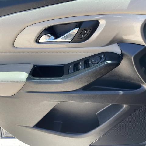 used 2023 Chevrolet Traverse car, priced at $28,991