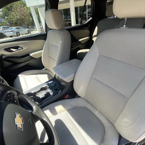 used 2023 Chevrolet Traverse car, priced at $28,991