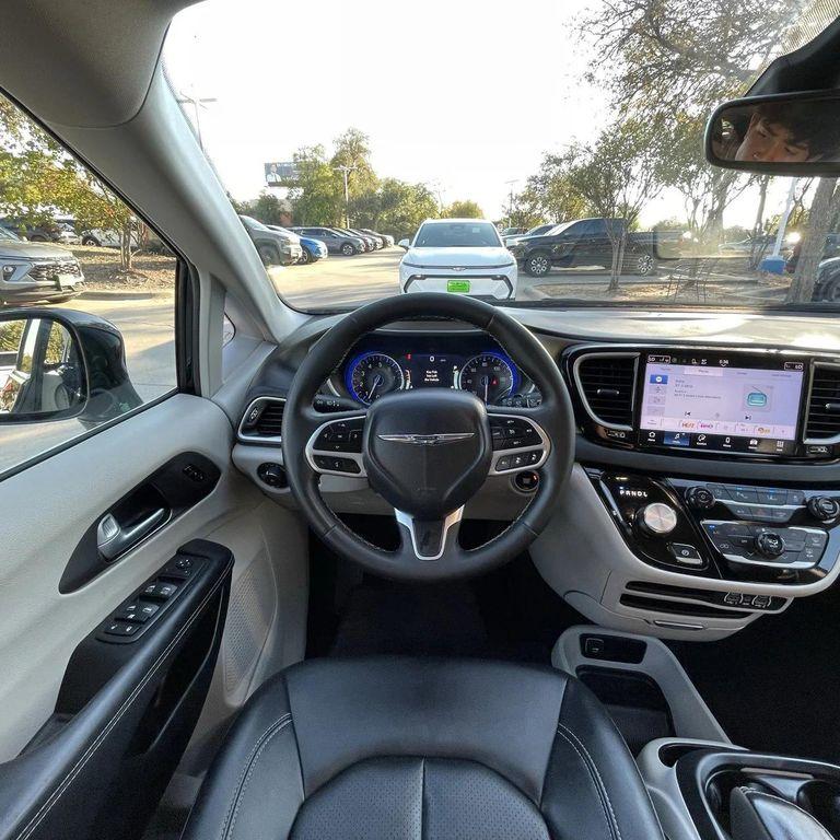 used 2024 Chrysler Pacifica car, priced at $24,300