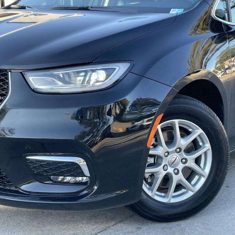 used 2024 Chrysler Pacifica car, priced at $24,300