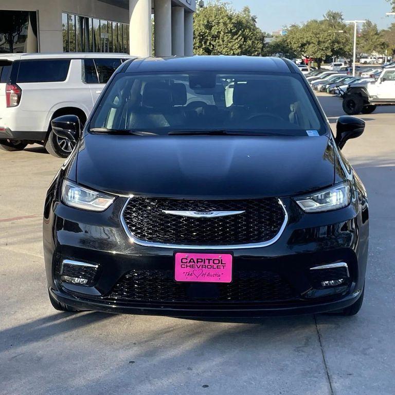 used 2024 Chrysler Pacifica car, priced at $24,300