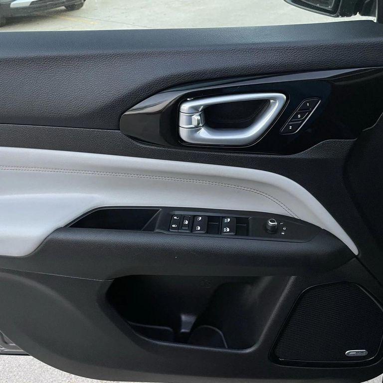 used 2022 Jeep Compass car, priced at $22,160