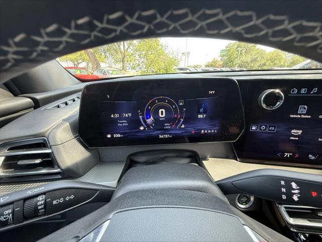 used 2024 Chevrolet Traverse car, priced at $39,494