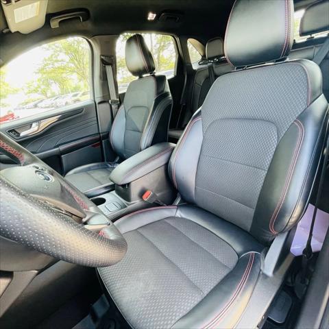 used 2023 Ford Escape car, priced at $23,594