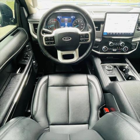 used 2024 Ford Expedition car, priced at $53,320