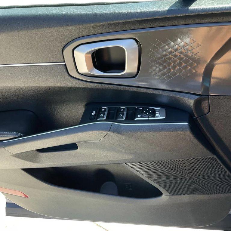 used 2022 Kia Sorento car, priced at $27,537
