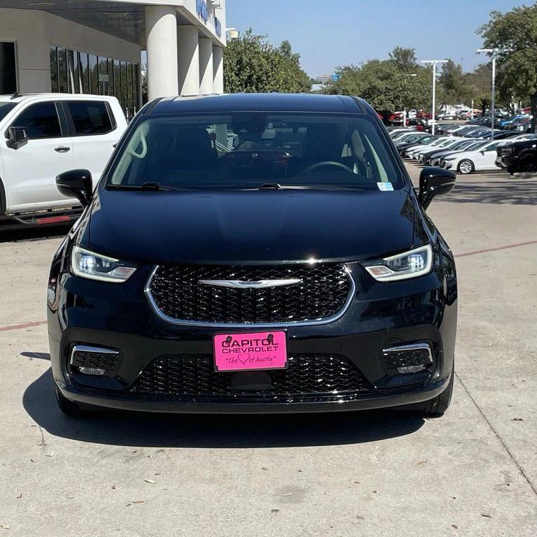 used 2024 Chrysler Pacifica car, priced at $28,646
