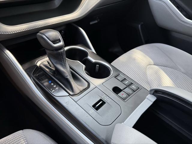 used 2023 Toyota Highlander car, priced at $34,129