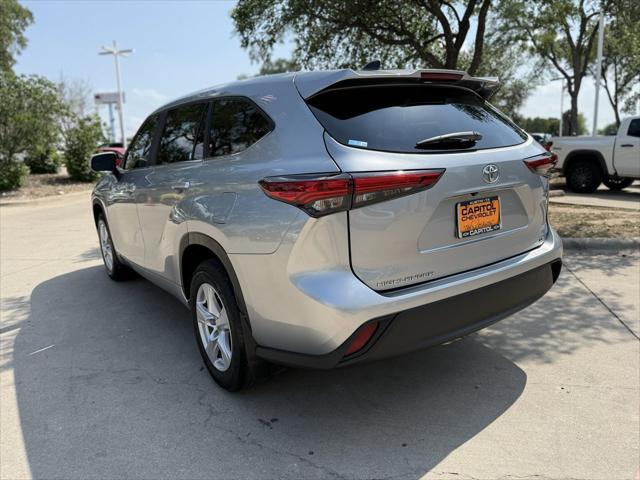 used 2023 Toyota Highlander car, priced at $34,129