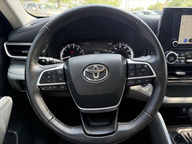 used 2023 Toyota Highlander car, priced at $34,129