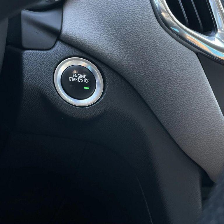 used 2020 Chevrolet Equinox car, priced at $15,161