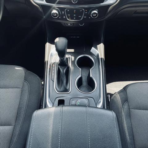 used 2023 Chevrolet Traverse car, priced at $30,994