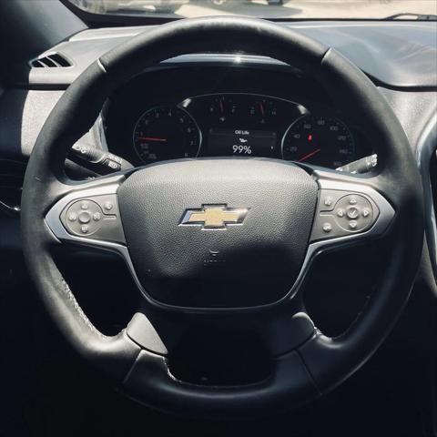 used 2023 Chevrolet Traverse car, priced at $30,994
