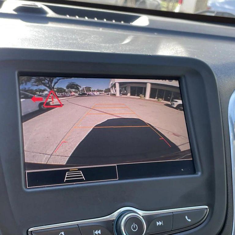 used 2023 Chevrolet Equinox car, priced at $19,486