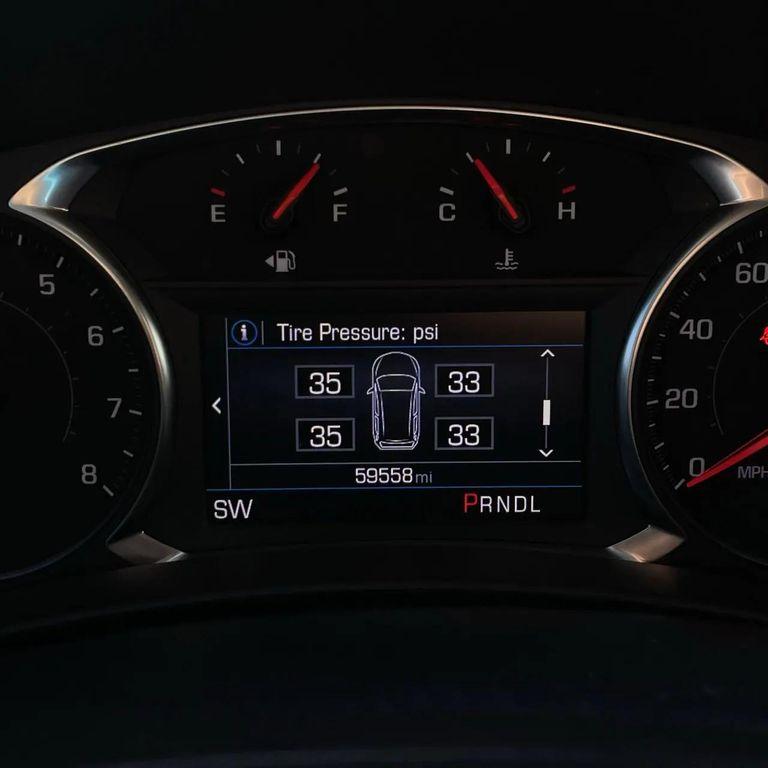 used 2023 Chevrolet Equinox car, priced at $19,486