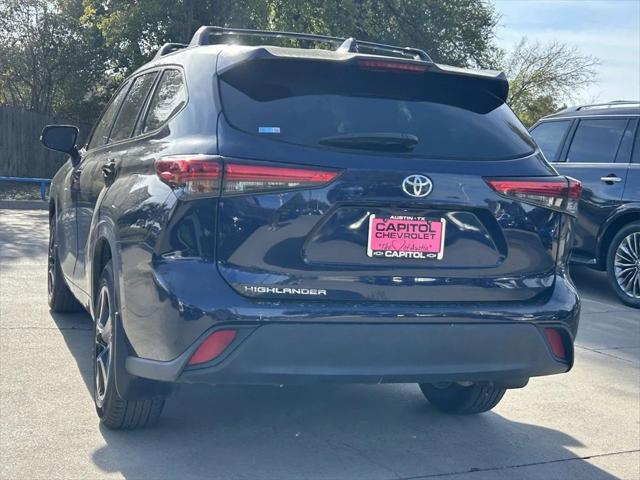 used 2021 Toyota Highlander car, priced at $27,576