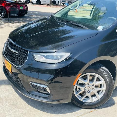 used 2022 Chrysler Pacifica car, priced at $21,194