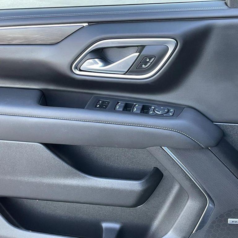 used 2024 Chevrolet Tahoe car, priced at $54,321