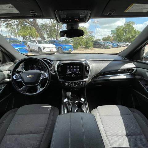 used 2022 Chevrolet Traverse car, priced at $27,593