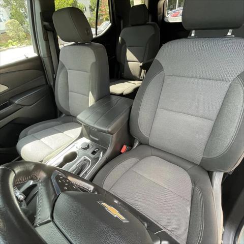used 2022 Chevrolet Traverse car, priced at $27,593