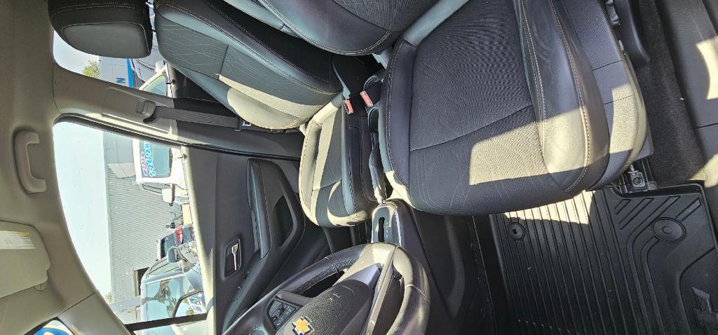 used 2022 Chevrolet Trax car, priced at $17,980