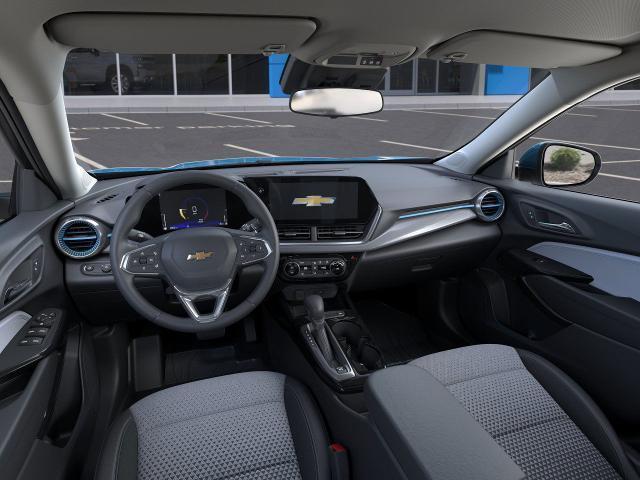 new 2025 Chevrolet Trax car, priced at $24,301