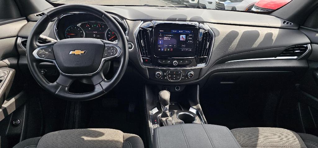 used 2023 Chevrolet Traverse car, priced at $29,980