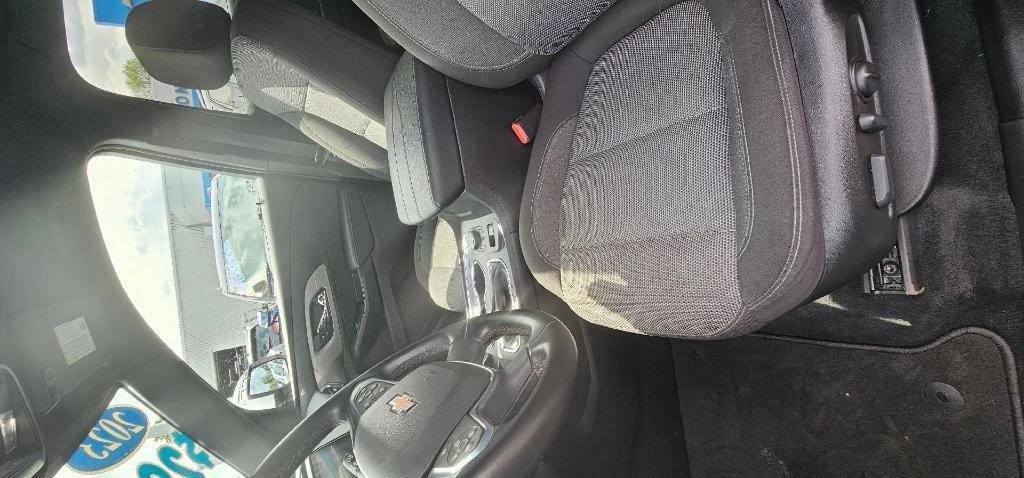 used 2023 Chevrolet Traverse car, priced at $29,980