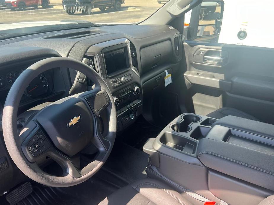 new 2024 Chevrolet Silverado 3500 car