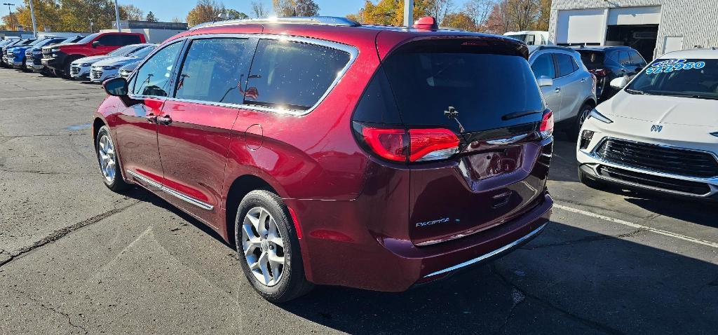 used 2017 Chrysler Pacifica car, priced at $11,980