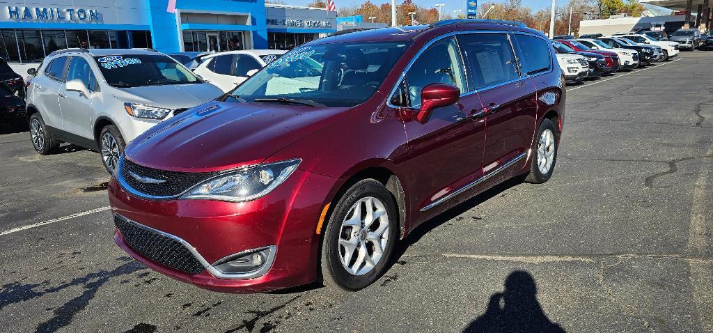 used 2017 Chrysler Pacifica car, priced at $11,980