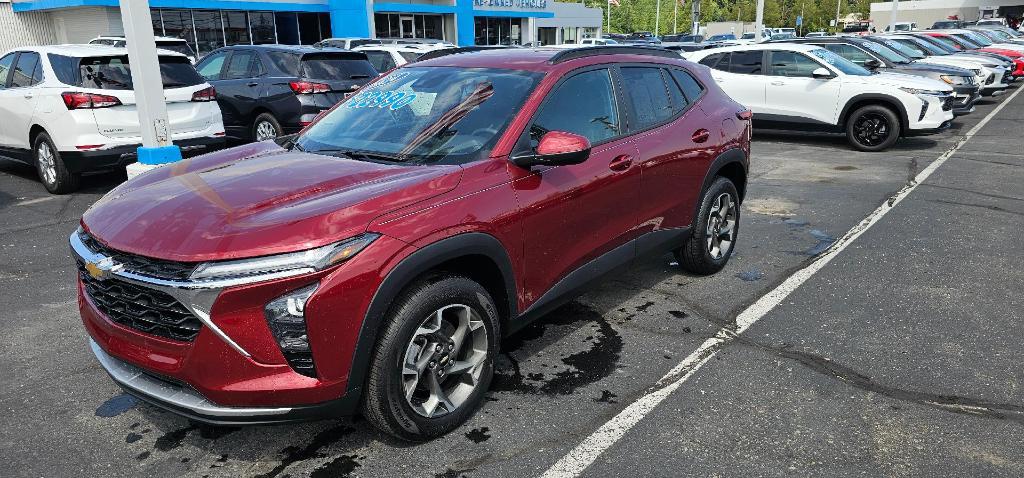 used 2024 Chevrolet Trax car, priced at $22,980