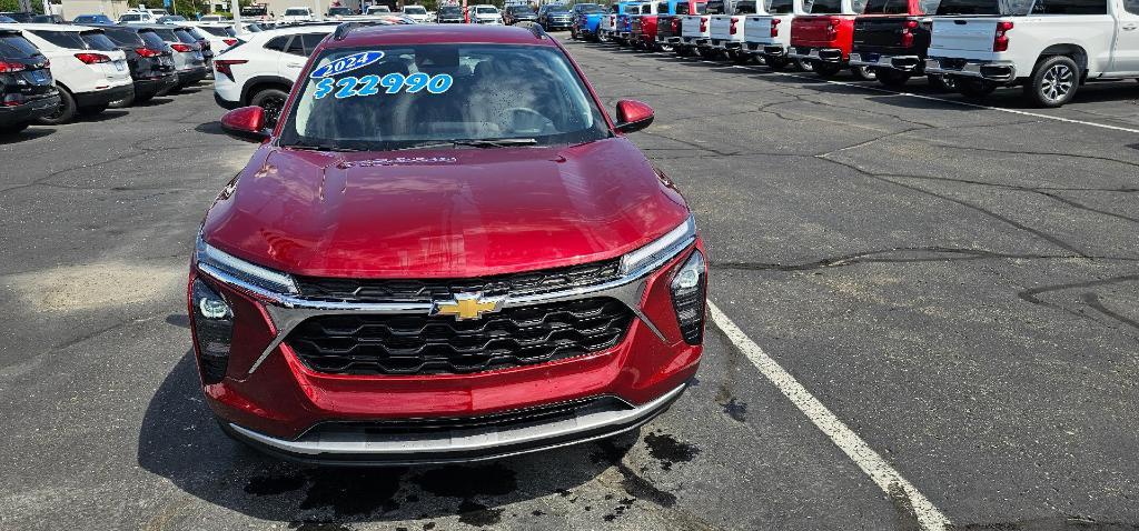 used 2024 Chevrolet Trax car, priced at $22,980