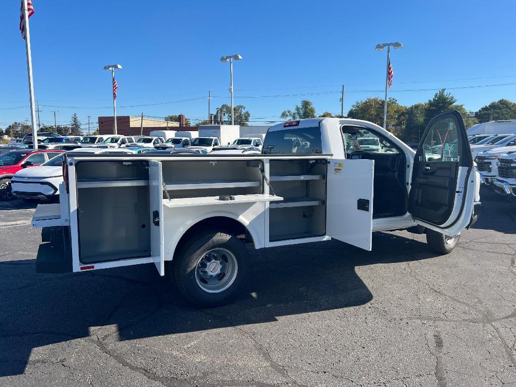 new 2024 Chevrolet Silverado 3500 car