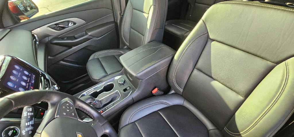 used 2023 Chevrolet Traverse car, priced at $29,980