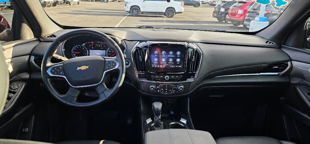used 2023 Chevrolet Traverse car, priced at $29,980
