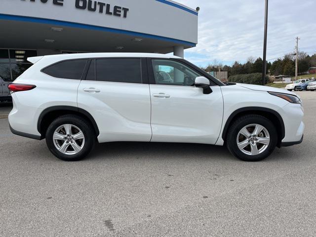 used 2022 Toyota Highlander car, priced at $29,545