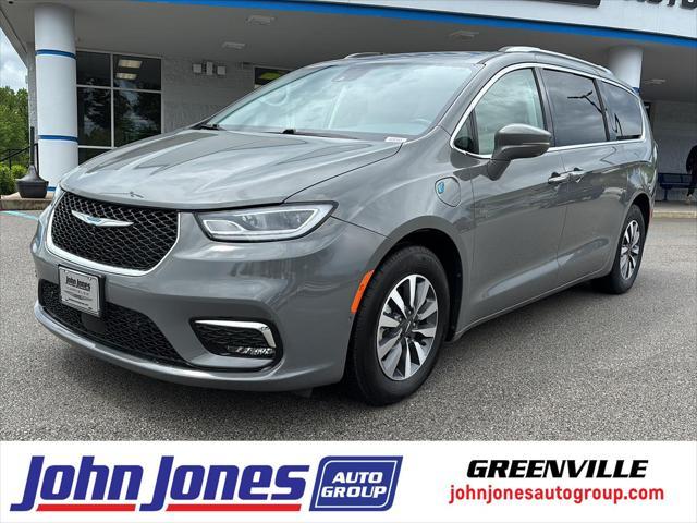 used 2021 Chrysler Pacifica Hybrid car, priced at $24,600