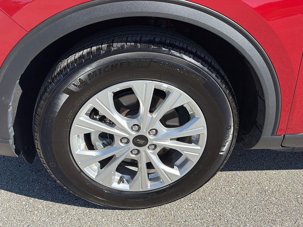 used 2025 Ford Escape car, priced at $23,578