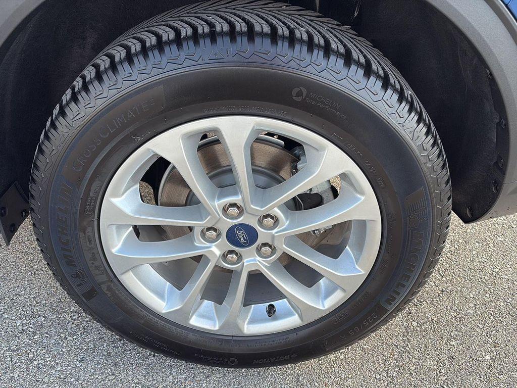 used 2022 Ford Escape car, priced at $19,995