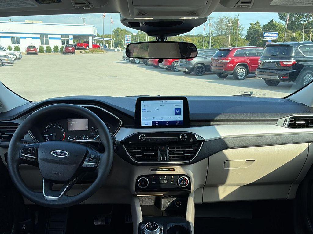 used 2022 Ford Escape car, priced at $19,995
