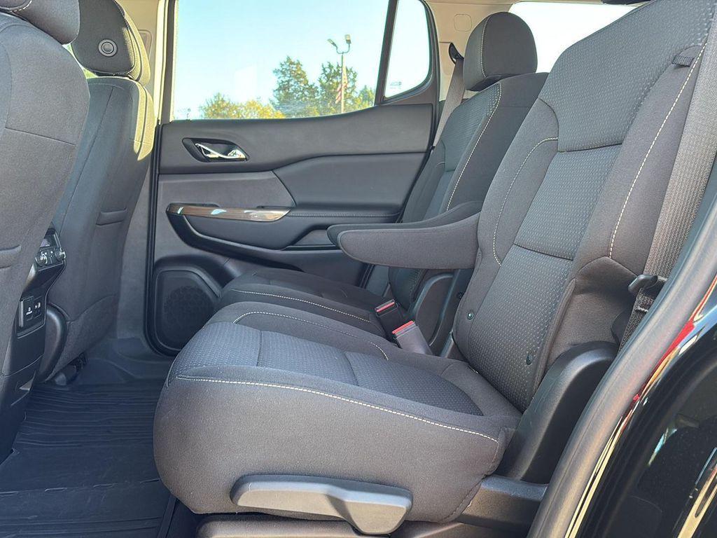 used 2023 GMC Acadia car, priced at $29,388