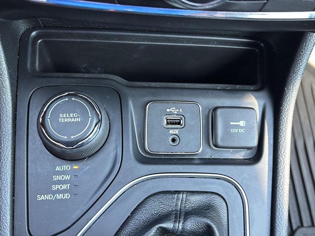 used 2021 Jeep Cherokee car, priced at $18,400