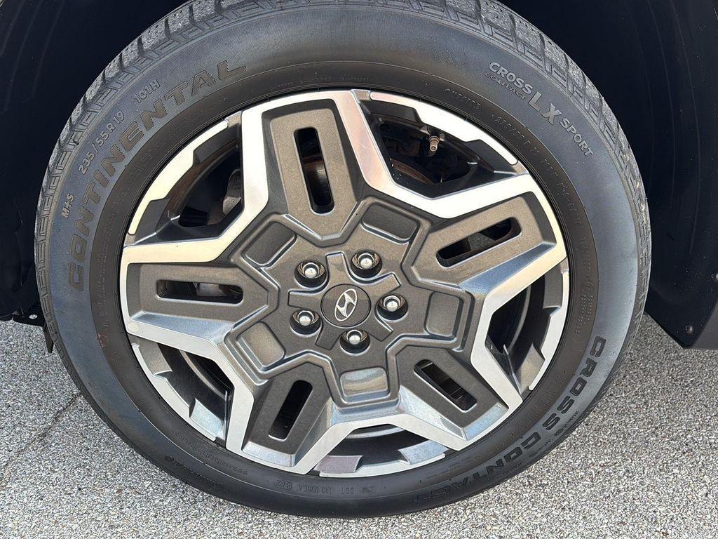 used 2023 Hyundai Santa Fe car, priced at $25,600