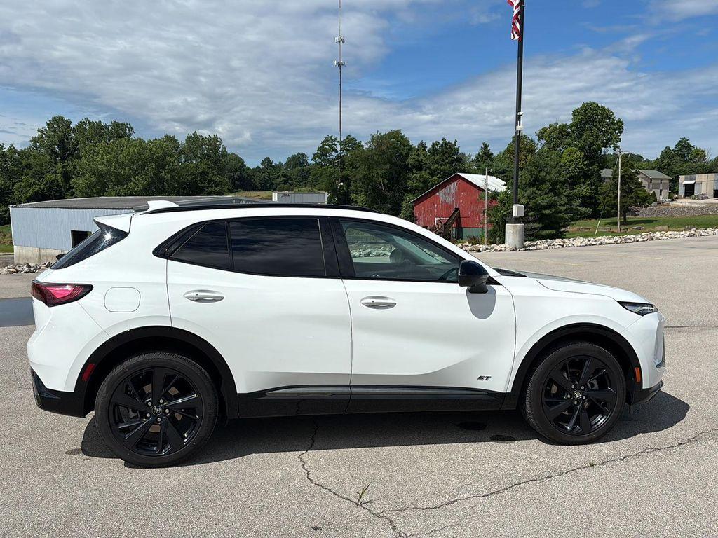 used 2024 Buick Envision car, priced at $29,300