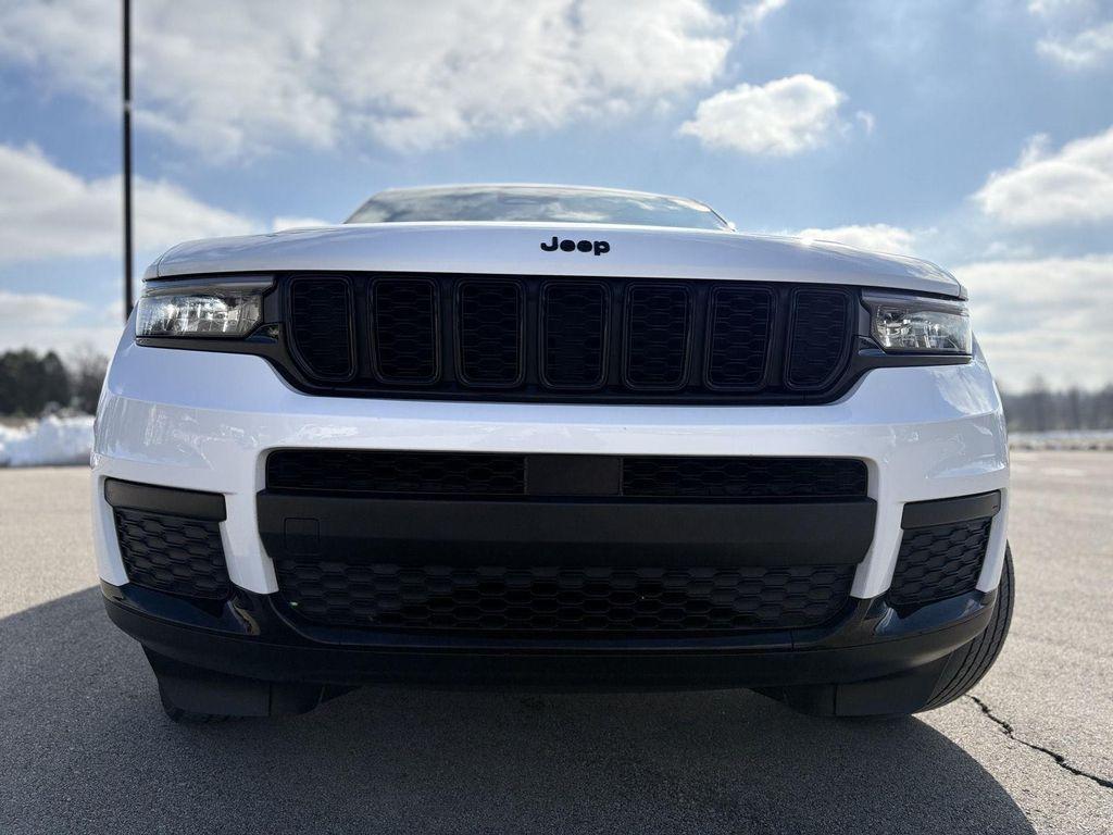 used 2023 Jeep Grand Cherokee L car, priced at $29,900